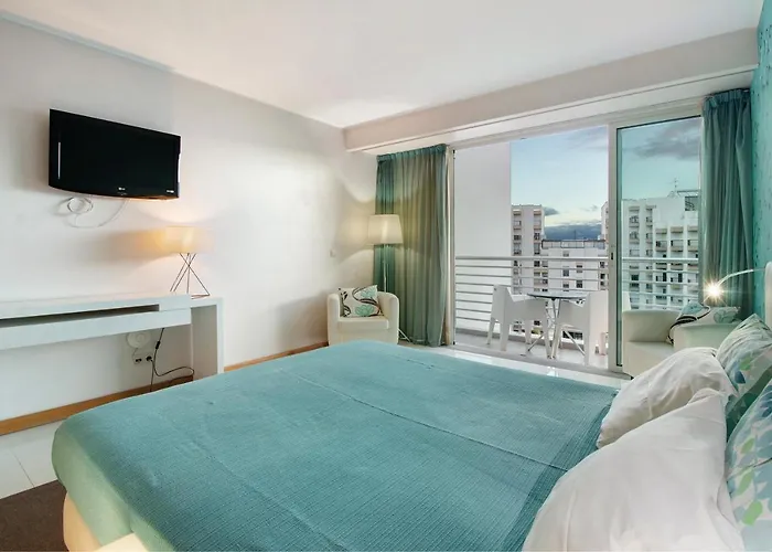 Dfm Happy Days D - 아파트 푼샬